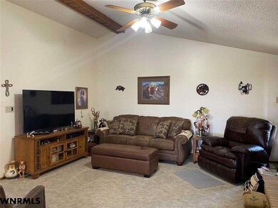 3301 16th Ave, Scottsbluff, NE 69361 - photo 4