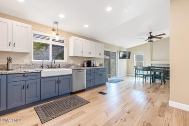 190 Little John Ln Kitchen 5