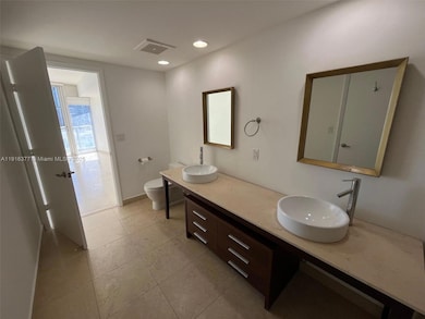 Icon Brickell Tower 2 unit 1207, Miami, FL 33131 - photo 7