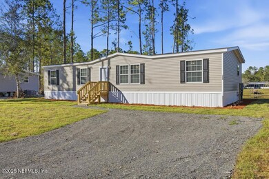 156 Wallace St, Interlachen, FL 32148 - photo 3