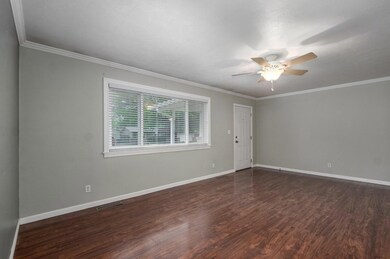 1216 S Prince Ln-7