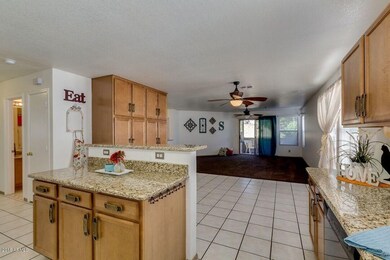 Eat in kitchen