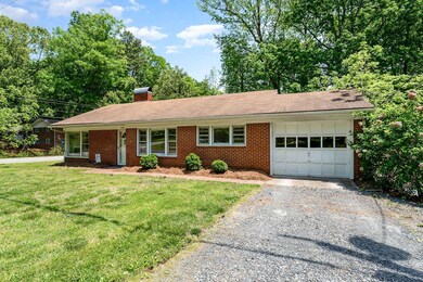 866 Oakmont Dr, Asheboro, NC 27205 - photo 6