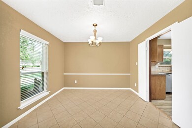 333 Dawn Hill Dr, Friendswood, TX 77546 - photo 6