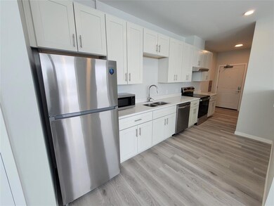 5905 Stagecoach Dr unit 3102, 3105, 3202, 32, West Des Moines, IA 50266 - photo 3