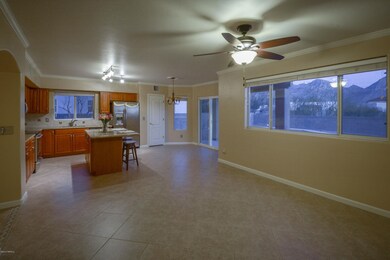 #6 FAMILY ROOM