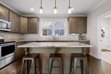 1724 W 39th