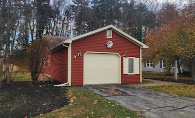 14 Running Tide Dr, Scarborough, ME 04074 - photo 2