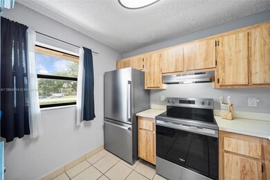 9258 NW 1st St unit 206, Pembroke Pines, FL 33024 - photo 5