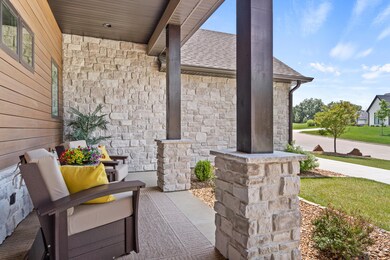 7_1880 w cresskill dr-6
