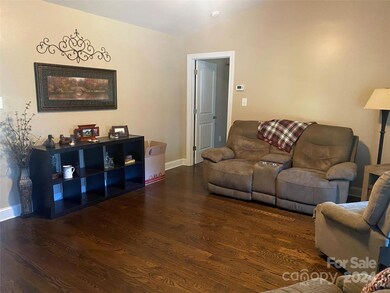 134 Poplar Leaf Ln, Statesville, NC 28625 - photo 4