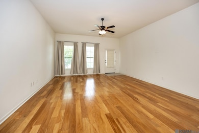 1072 Shadow Bluff Dr, Baton Rouge, LA 70820 - photo 5