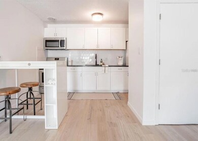 1700 SW 16th Ct unit D-2, Gainesville, FL 32608 - photo 3