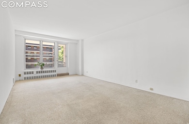 Roosevelt Terrace unit 5 C, Jackson Heights, NY 11372 - photo 2