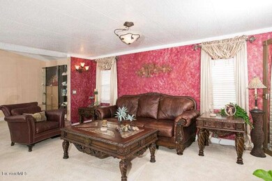 303 Egret - Living Room - 4