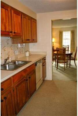 617 Washington St unit 101, Wellesley, MA 02482 - photo 7