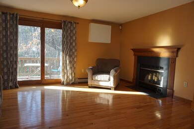 93 Pennacook Dr, Leominster, MA 01453 - photo 2