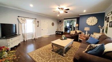 606 Henley St, Manchester, TN 37355 - photo 5