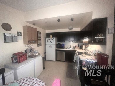 1113/1115 S Ivy St, Nampa, ID 83686 - photo 5