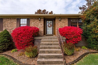 5509 Briarhill Dr, Floyds Knobs, IN 47119 - photo 4