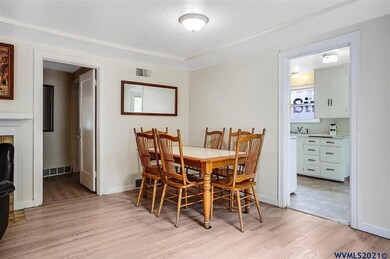 1230 18th St NE, Salem, OR 97301 - photo 5