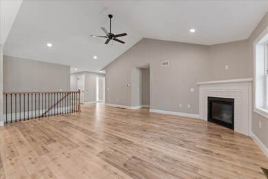 4 Nicols Way unit 4, Easthampton, MA 01027 - photo 4