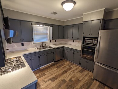 1906 Hills Chapel Rd, Manchester, TN 37355 - photo 2