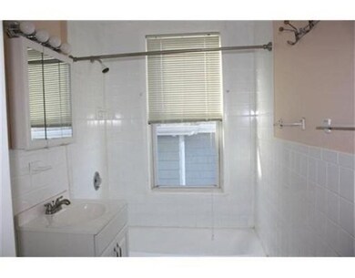 116 Paul Revere Rd unit 1, Arlington, MA 02476 - photo 4