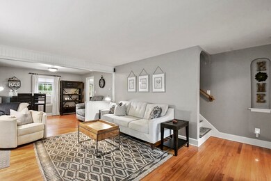 1 Suntaug Rd, Worcester, MA 01604 - photo 3