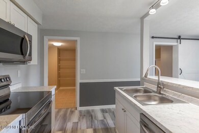 1311 Orton St, Jacksonville, FL 32205 - photo 7