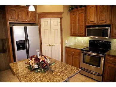 1104 Lanie Ln, Moore, OK 73160 - photo 7