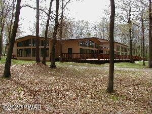 147 Lakeview Cir, Lackawaxen Township, PA 18428 - photo 4