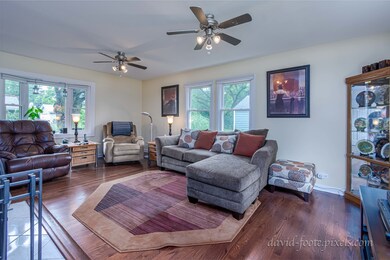 1641 W Downer Place, Aurora, IL 60506 - photo 4