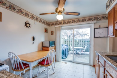 7315 Winthrop Way unit 6, Downers Grove, IL 60516 - photo 7