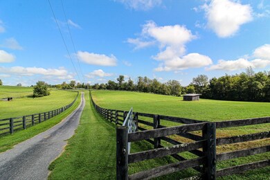 2065 Oregon Rd, Versailles, KY 40383 - photo 4