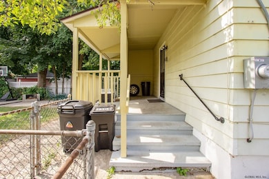 Photo 6