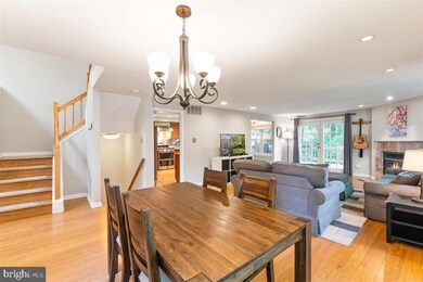 11721 Arbor Glen Way, Reston, VA 20194 - photo 6