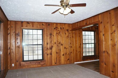 910 W Bridge St, Weatherford, TX 76086 - photo 3