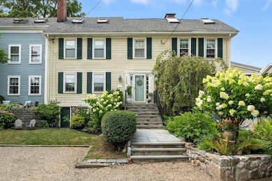 159 Elm St unit 1, Marblehead, MA 01945 - photo 2