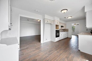 1310 Foster Ln, Weatherford, TX 76086 - photo 4