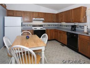 Lots of Cabinets & Storage