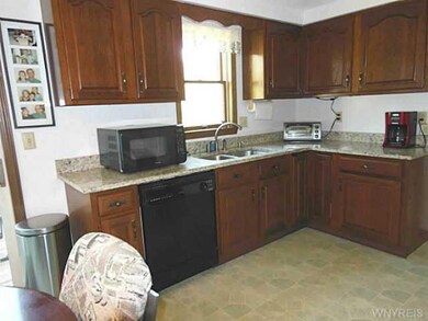 Kitchen. Work area.