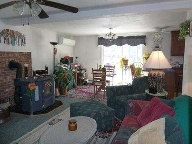 474 West St, Uxbridge, MA 01569 - photo 6