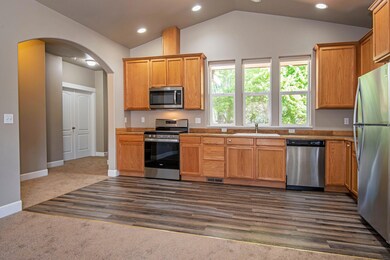 20705 Snow Peaks Dr, Bend, OR 97701 - photo 5