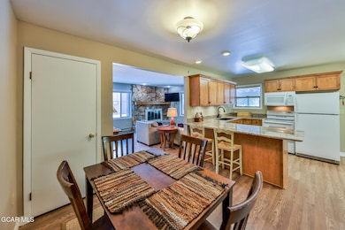 307 Lakeside Dr unit 1-A, Grand Lake, CO 80447 - photo 4