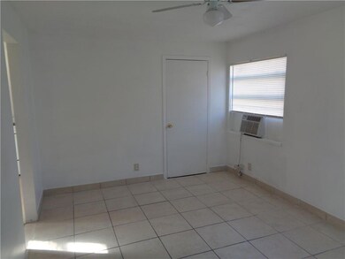 2204 Atlanta St unit 2, Hollywood, FL 33020 - photo 2