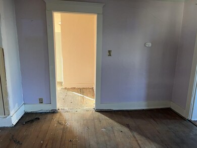 817 N Mulberry St, Muncie, IN 47305 - photo 4