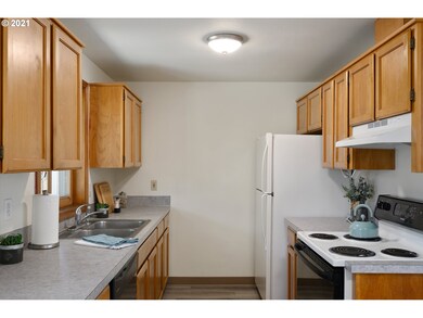 510 S Chehalem St, Newberg, OR 97132 - photo 5