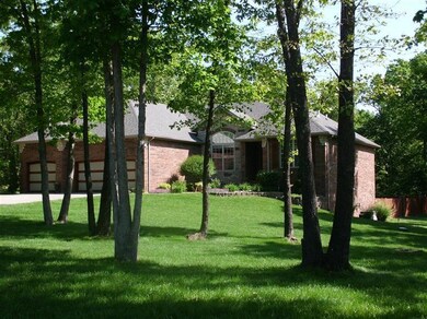 2013 W Stonegate Ln, Nixa, MO 65714 - photo 2