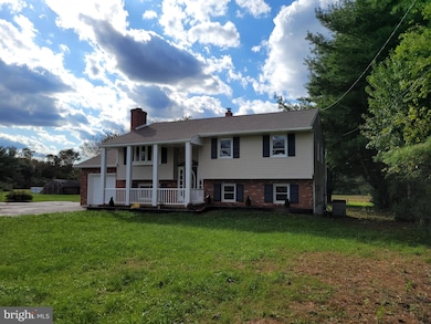 219 Vineyard Rd, Atco, NJ 08004 - photo 2